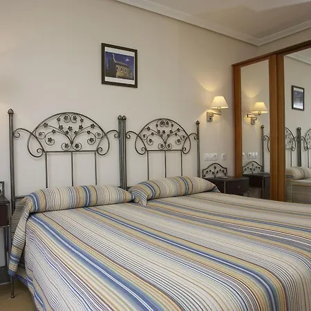 阿祖尔日德伽利玛尔酒店 酒店